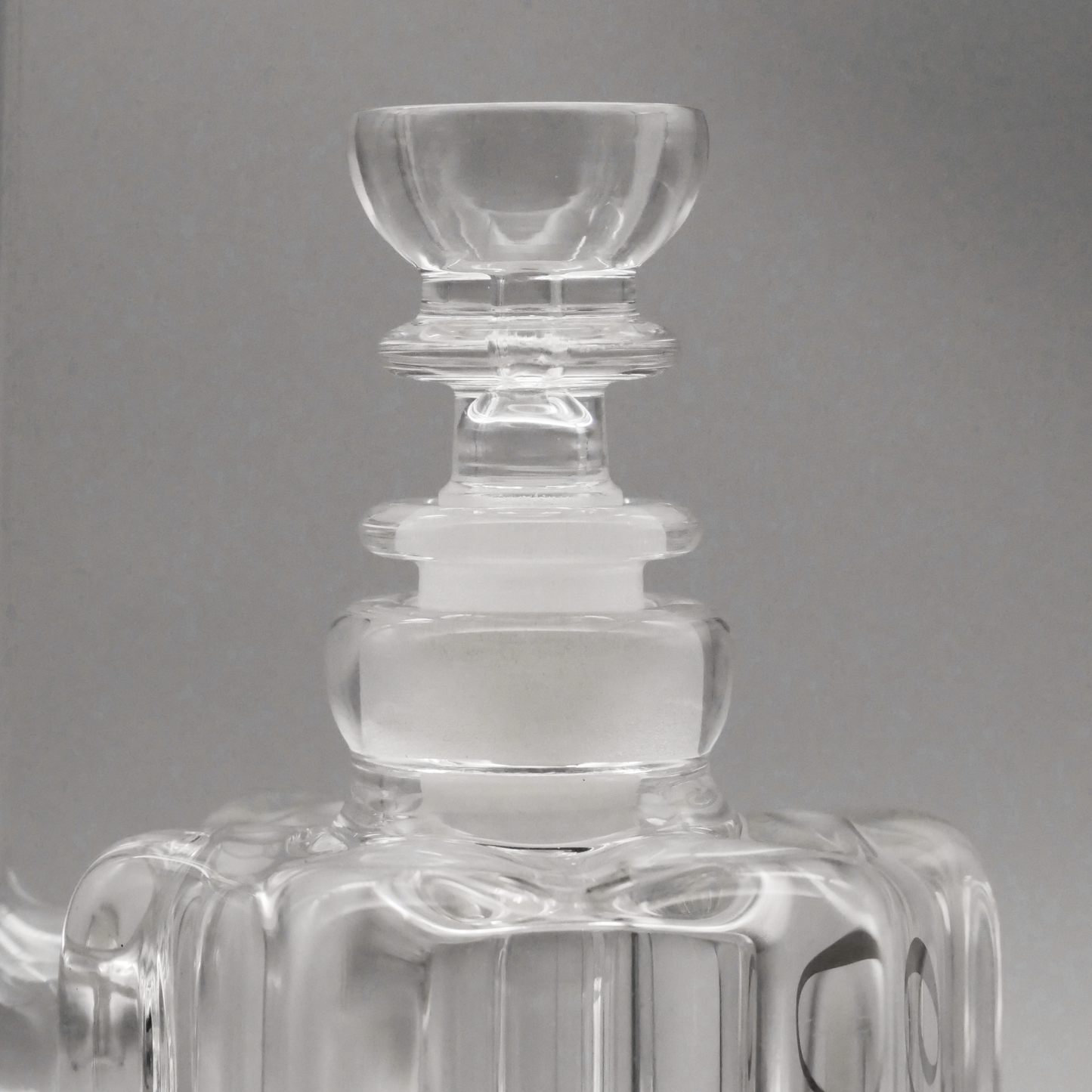 9.5" Encore Collection 65mm Scalloped Standing Bubbler