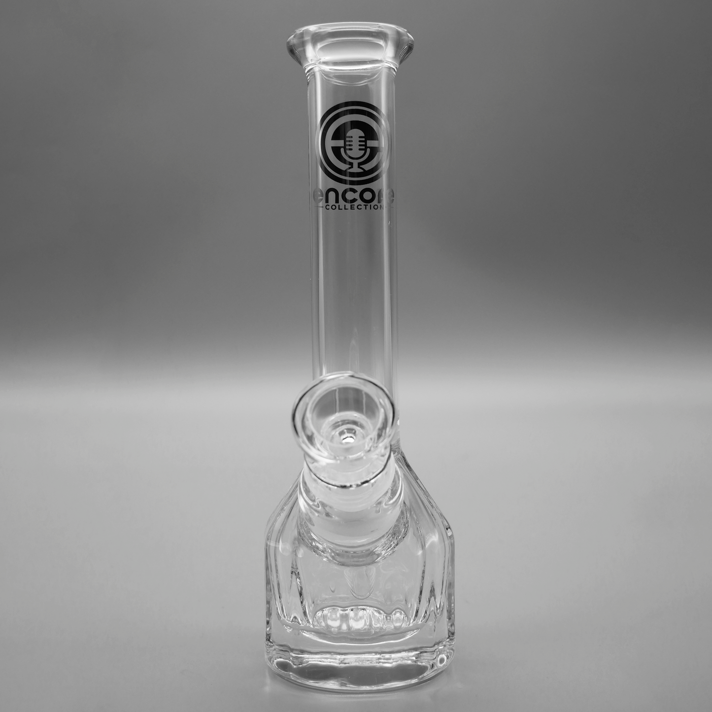 Encore Collection 8" Heavy Mini Henny Traveler Bong