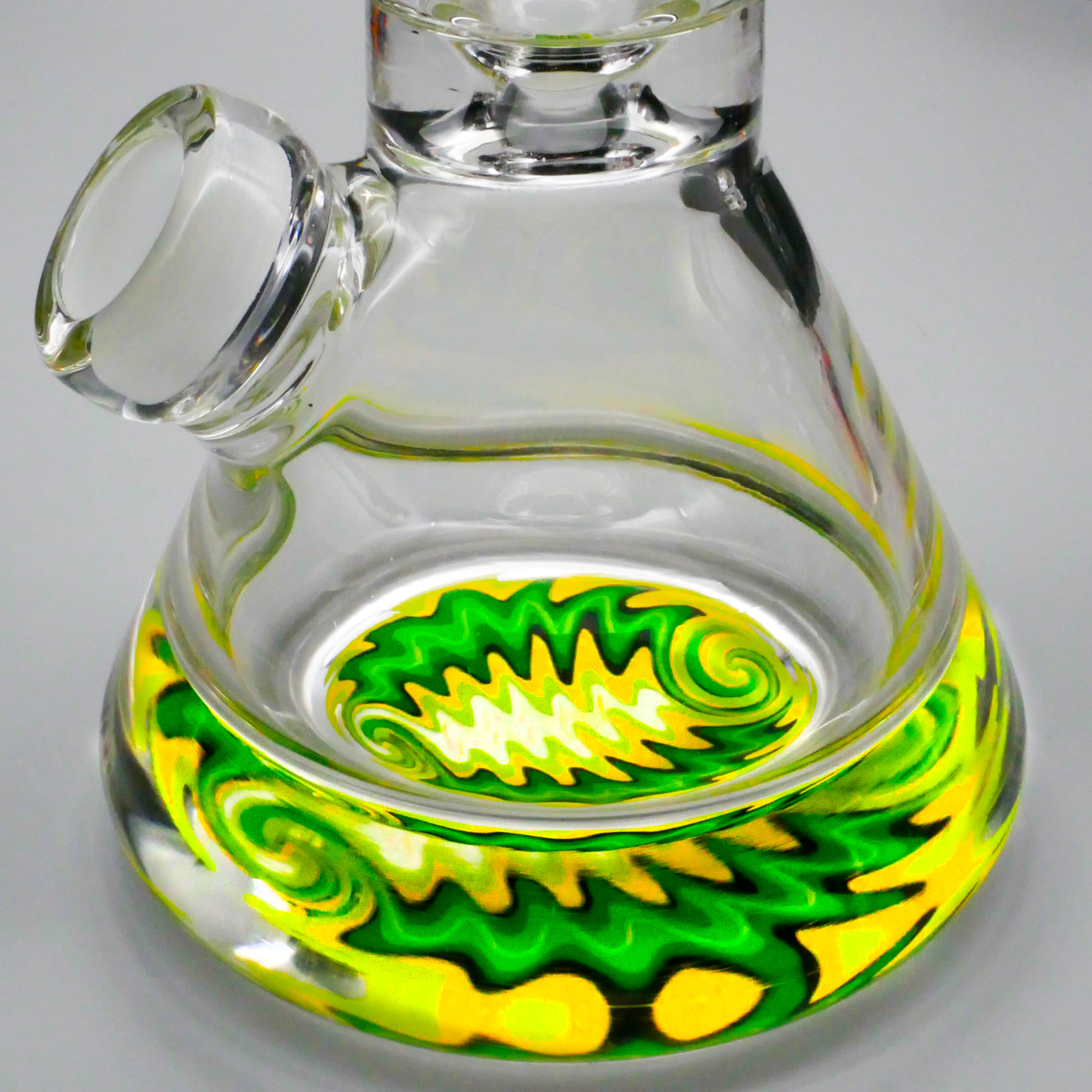 10" Pounder W/ Reversal Decal