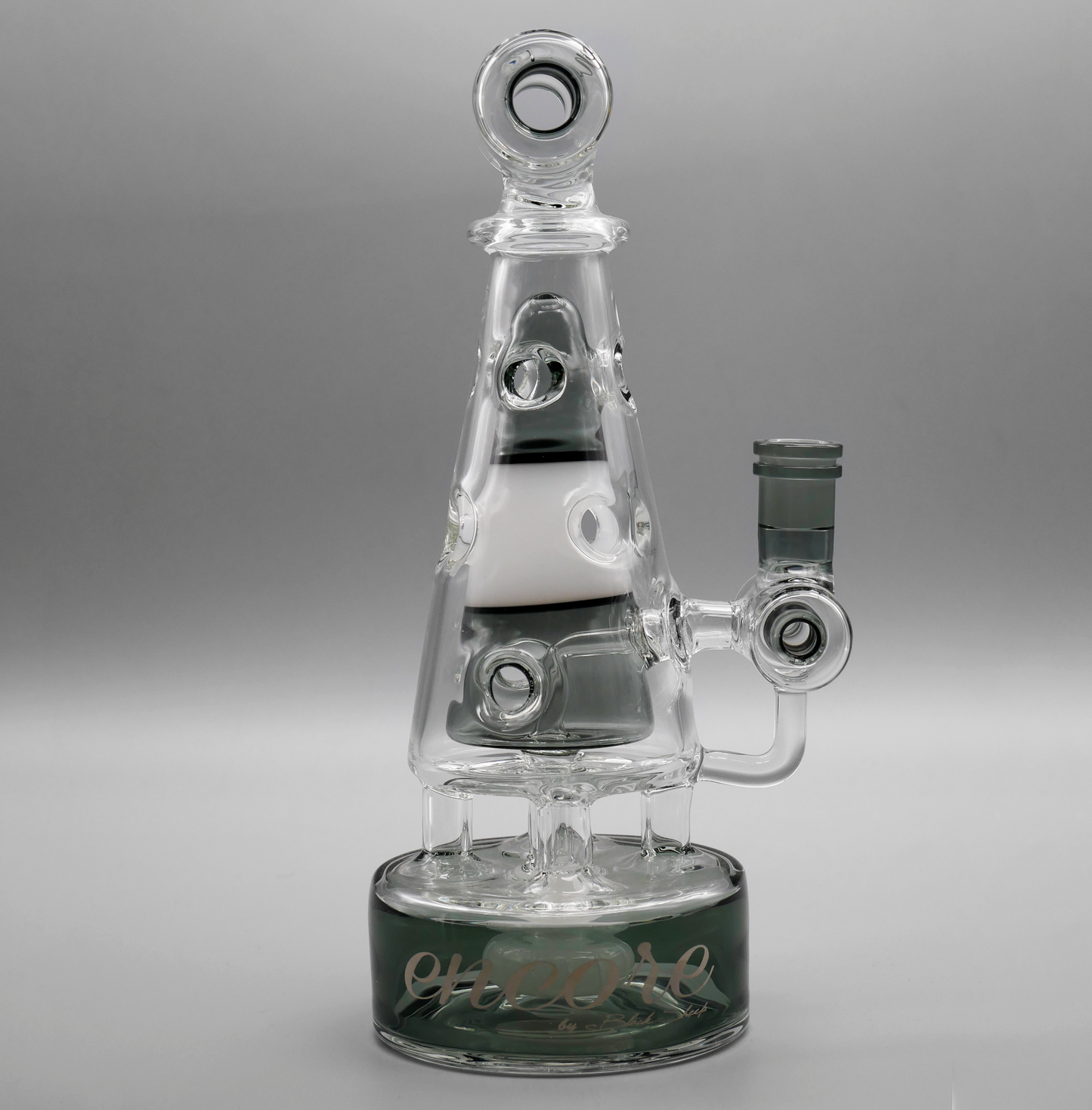 9" Encore Collection Fab Trophy Dab rig w/ 2-tone Accents and Showerhead Perc