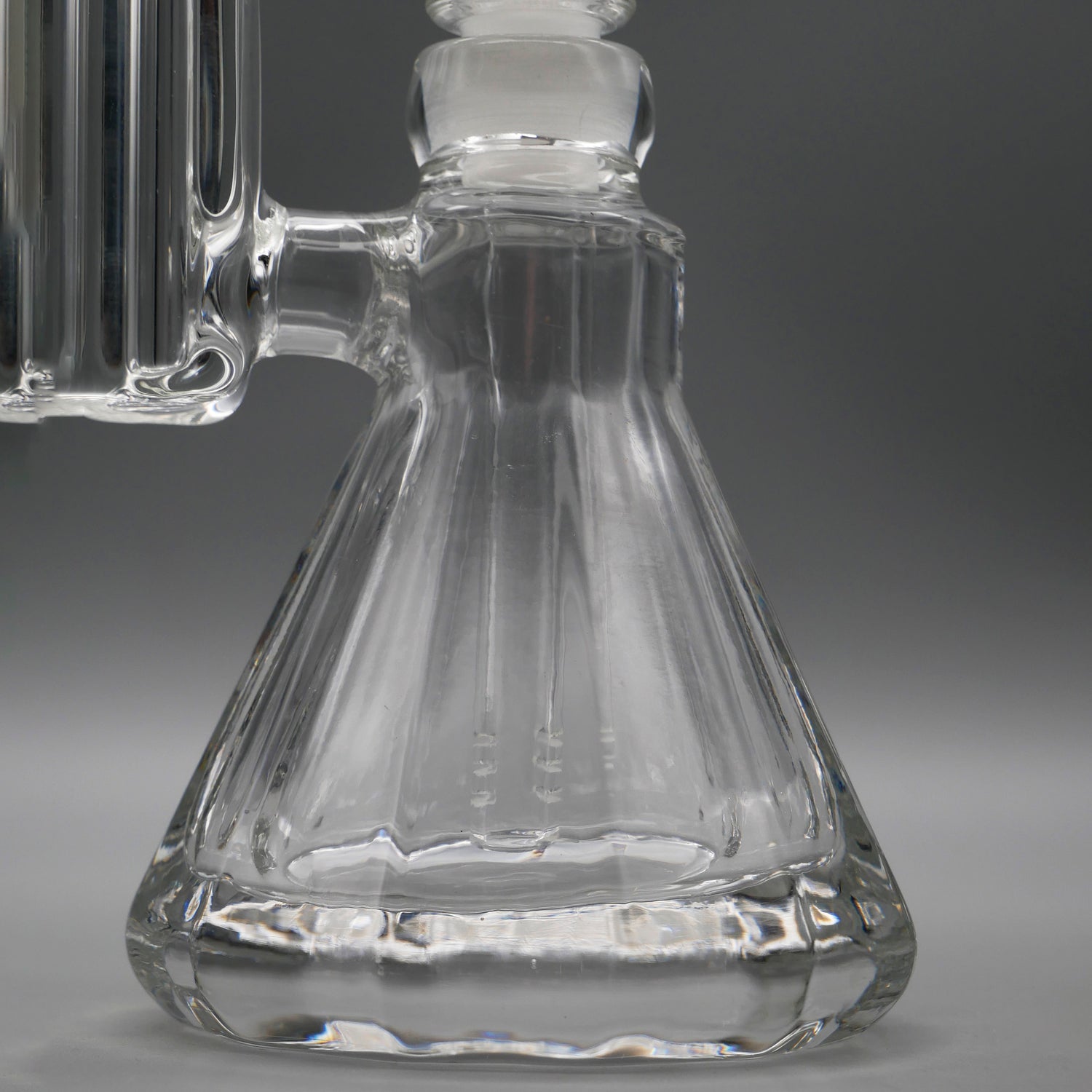 9.5" Encore Collection Diamond Pounder Bubbler Bong