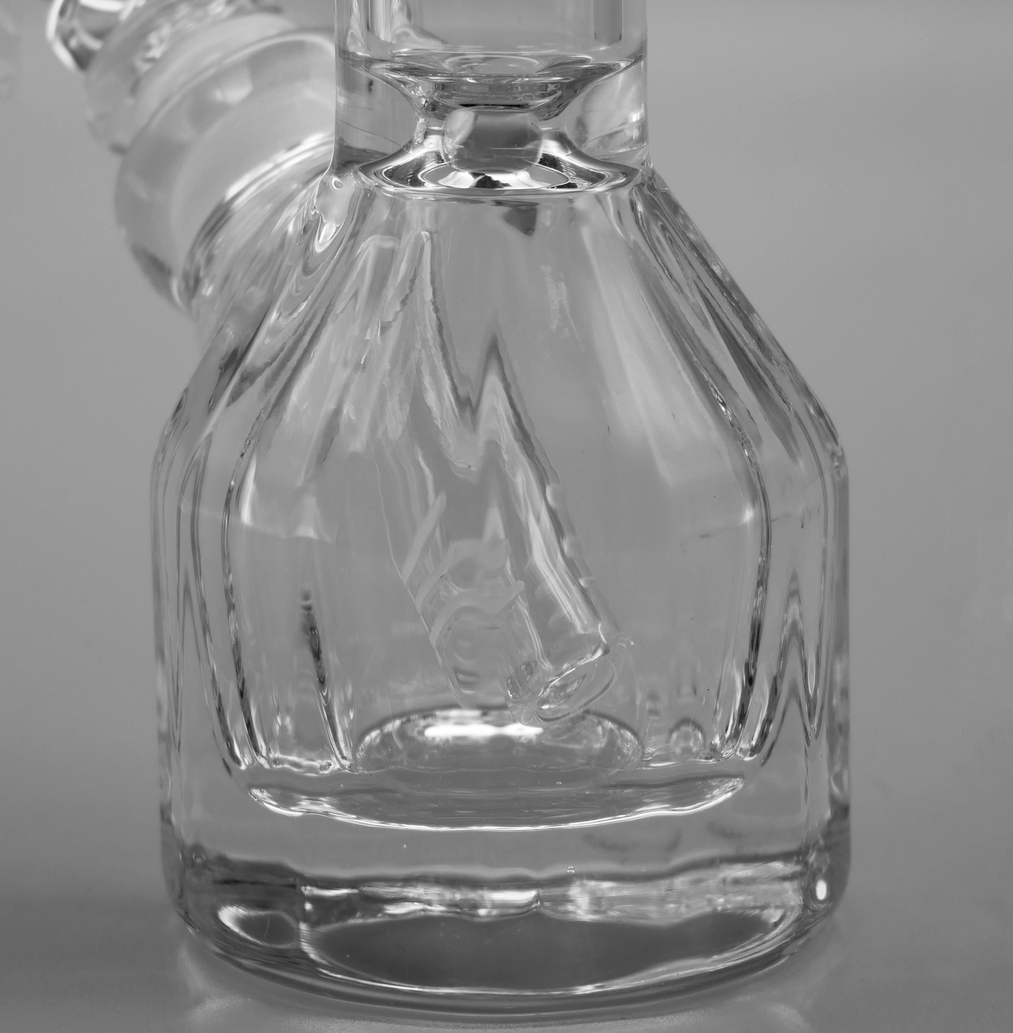 Encore Collection 7" Heavy Mini Bent Neck Hennessy Base Traveler Bong