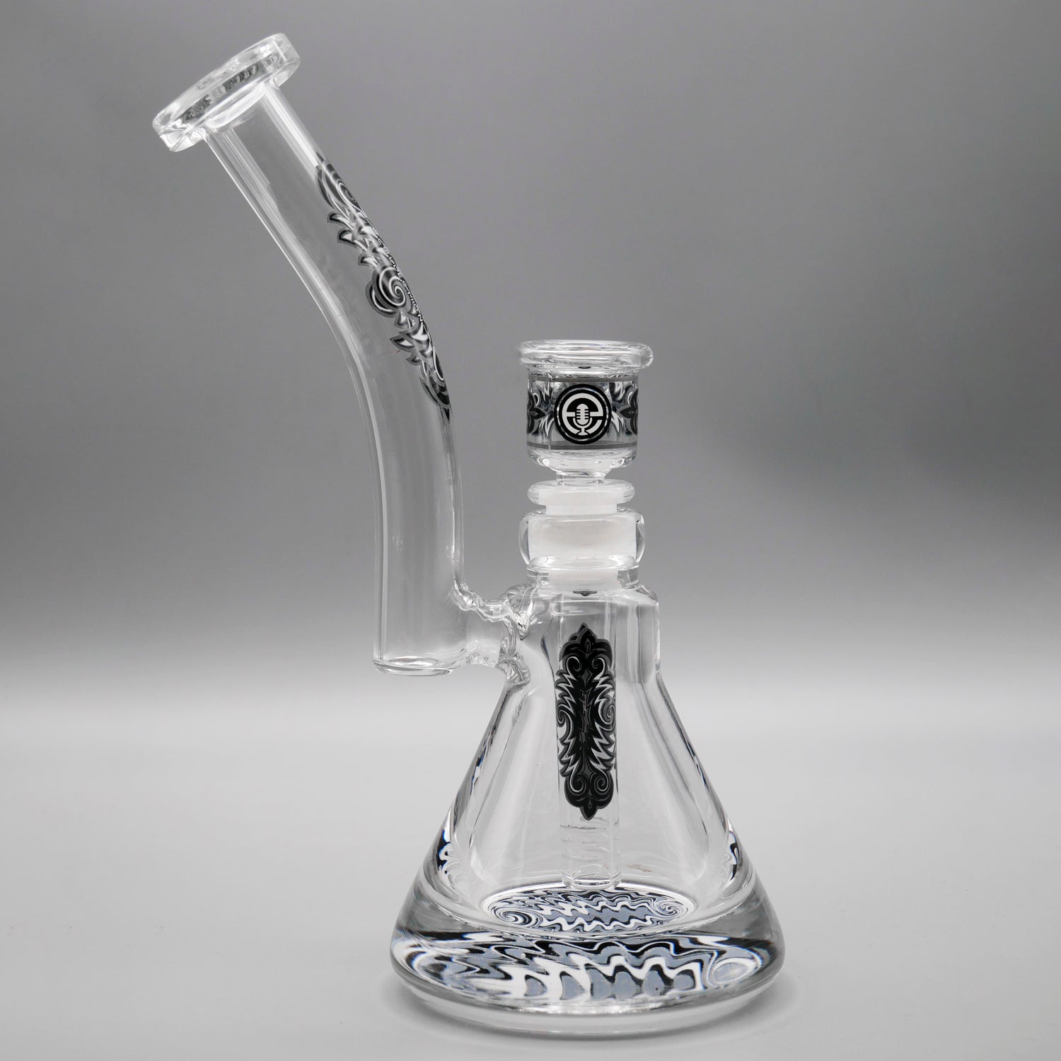 Skunk — 9.5" Wubbling Pounder Bubbler (view 1)