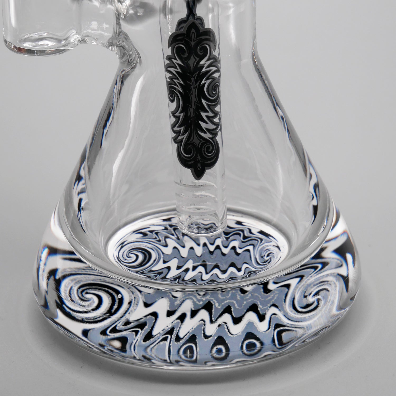 Skunk — 9.5" Wubbling Pounder Bubbler (view 5)