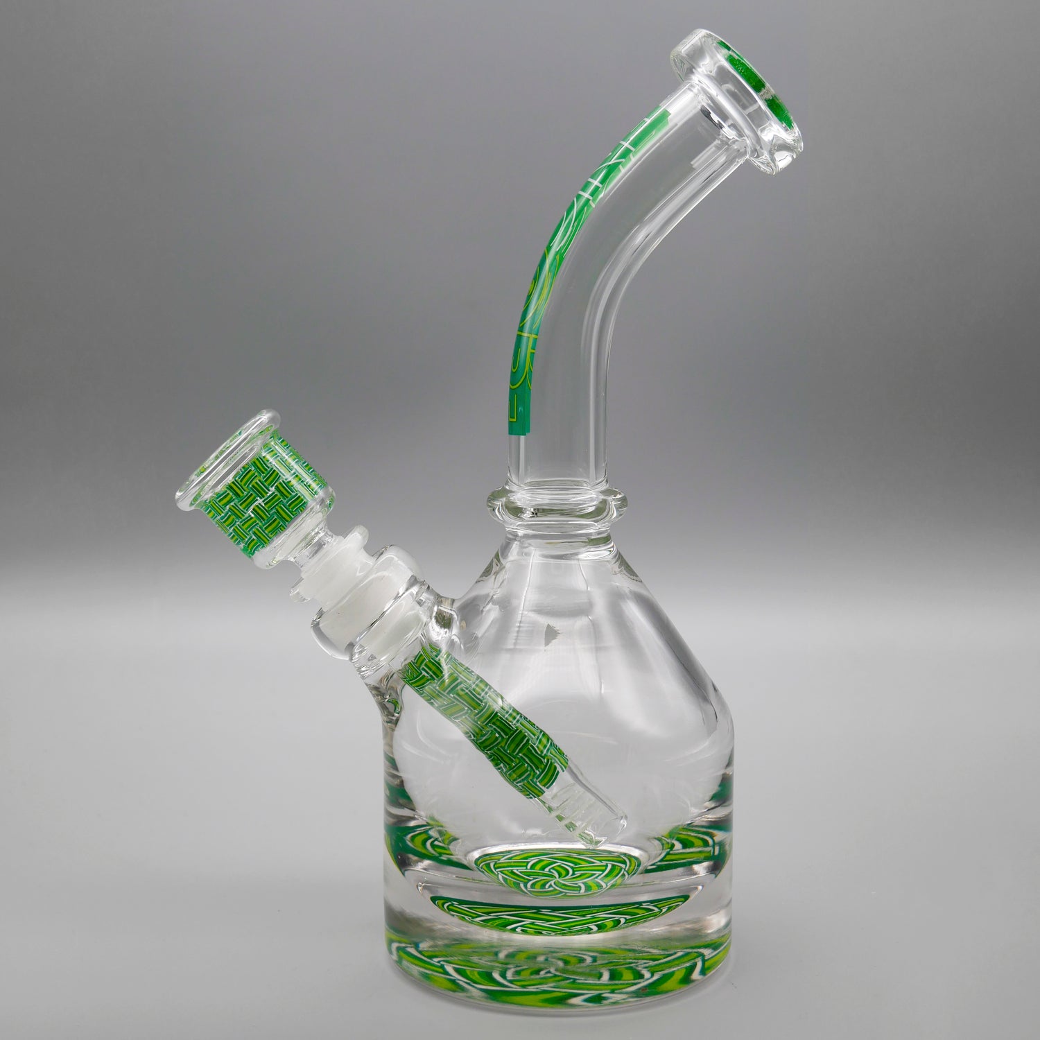 Basket Green — Lazy Henny Basketweave (view 3)